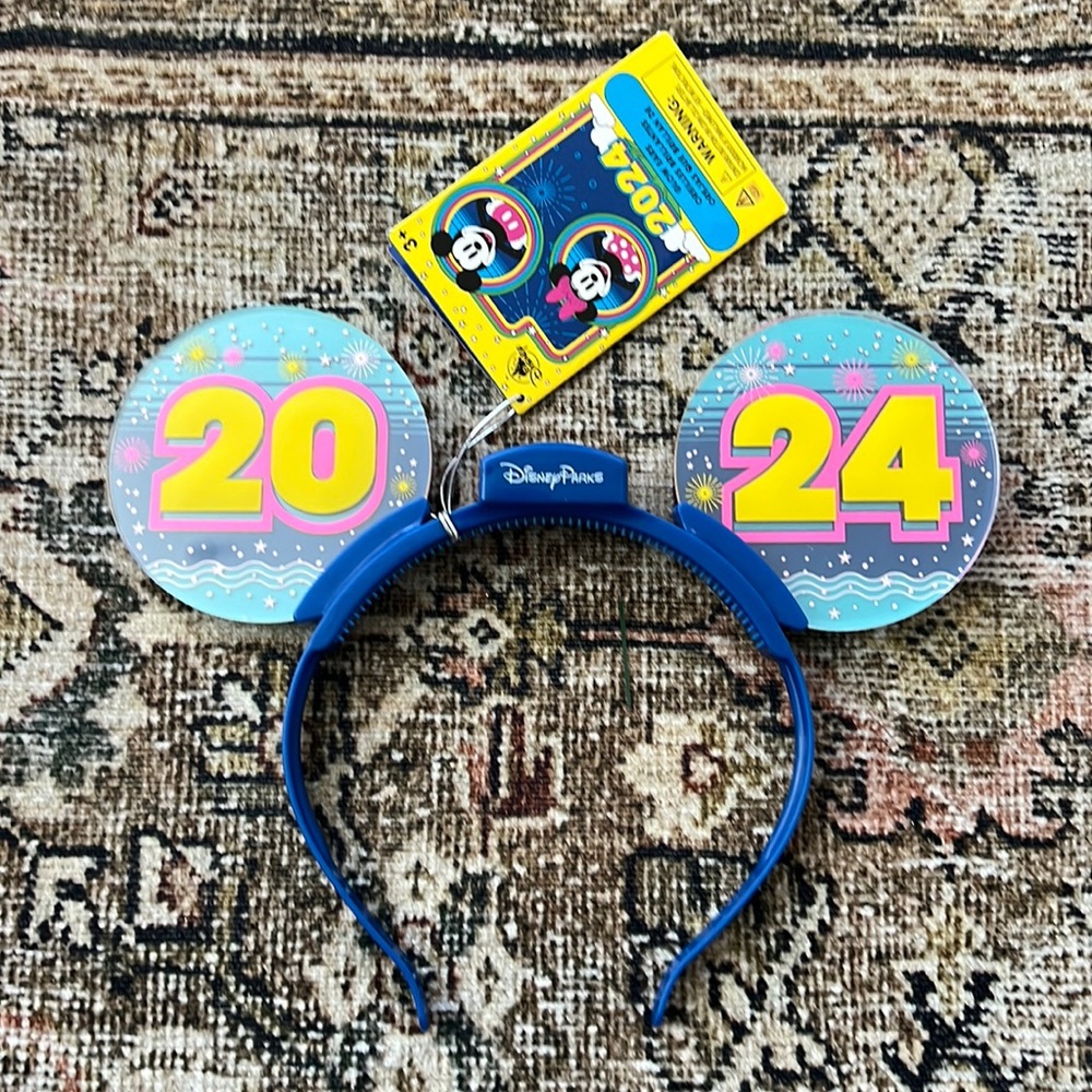 NWT 2024 light up Mickey Ears